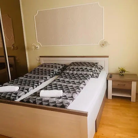 Aqua Azur Apartman Apartment Hajduszoboszlo